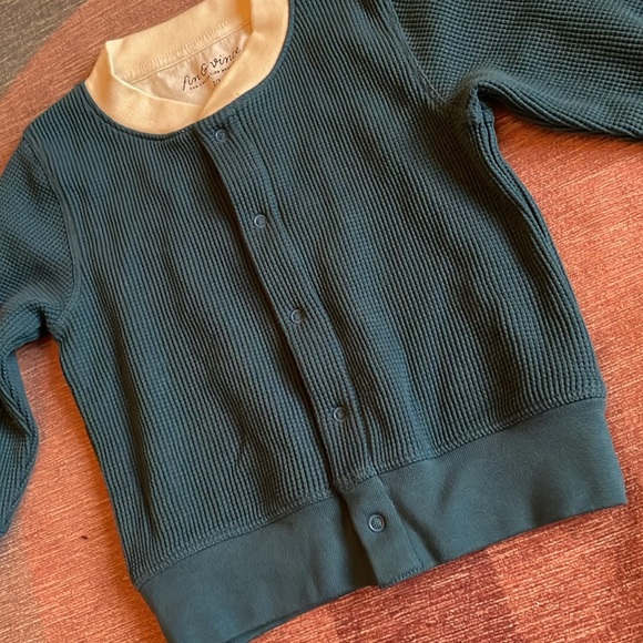 Fin & Vince Organic Cotton Waffle Knit Button Down - Picture 2 of 4